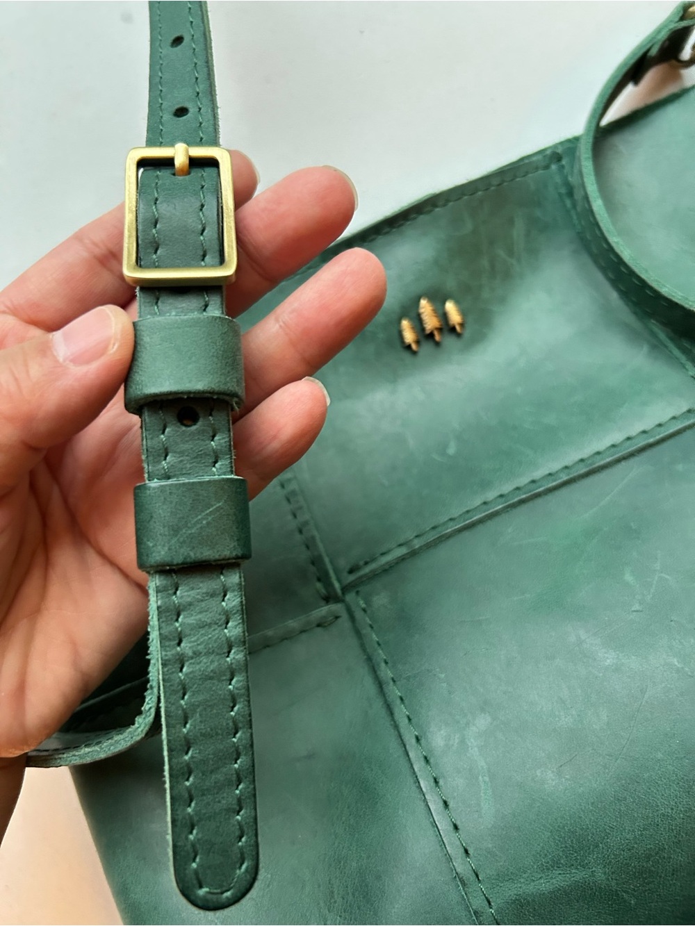 Portland Leather Green Pines Crossbody Bag - Picture 8 of 8